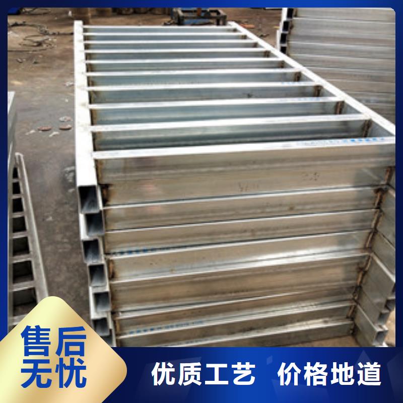 【橋梁護欄】,國道抗沖擊圍欄符合標準工藝成熟