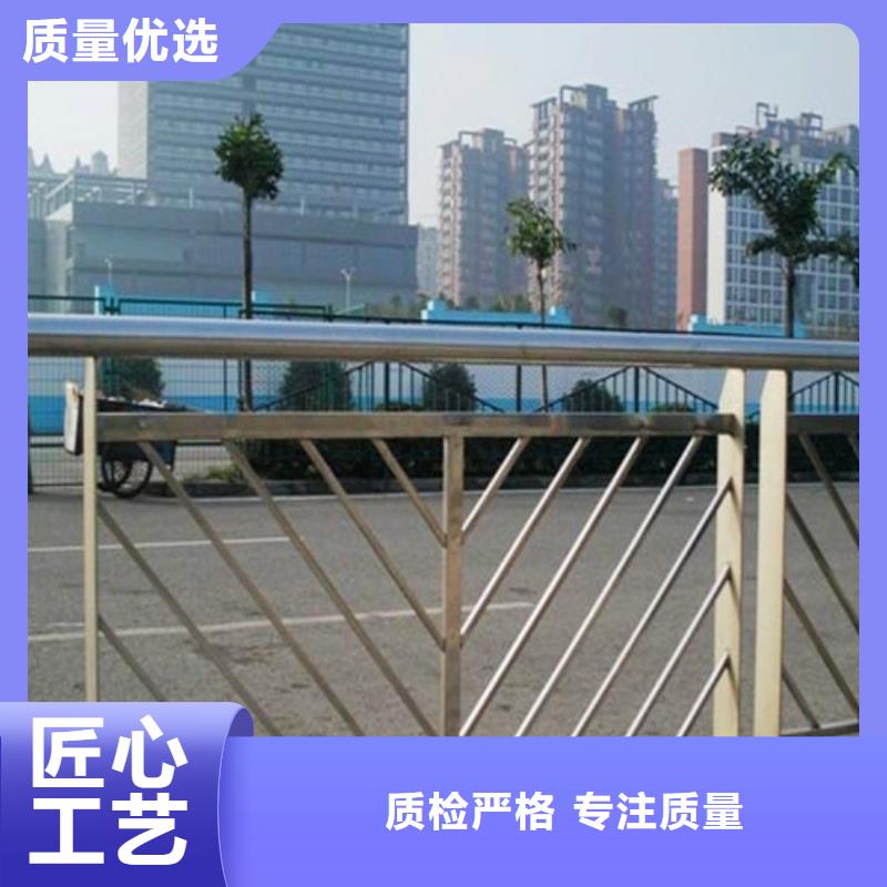 防撞護(hù)欄不銹鋼旗桿價格有優(yōu)勢本地廠家
