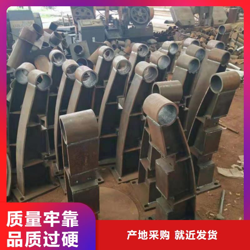 防撞護欄熱鍍鋅立柱真正的源頭廠家同城生產商