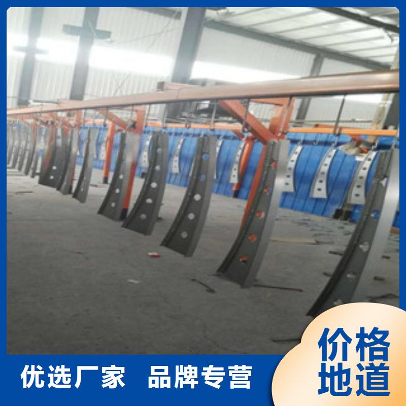 防撞立柱,橋梁不銹鋼復(fù)合管護(hù)欄適用場(chǎng)景誠(chéng)信商家