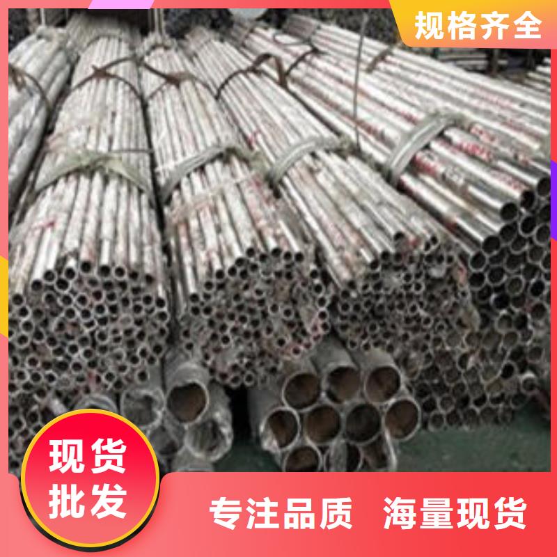 道路隔離欄桿-橋梁護(hù)欄生產(chǎn)廠家質(zhì)量上乘擁有多家成功案例