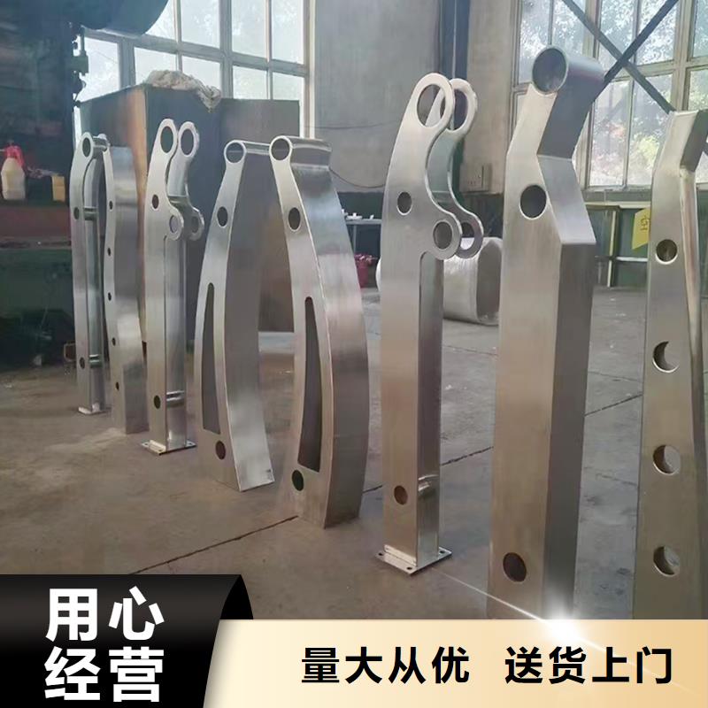 防撞燈光護(hù)欄真材實(shí)料工廠直供
