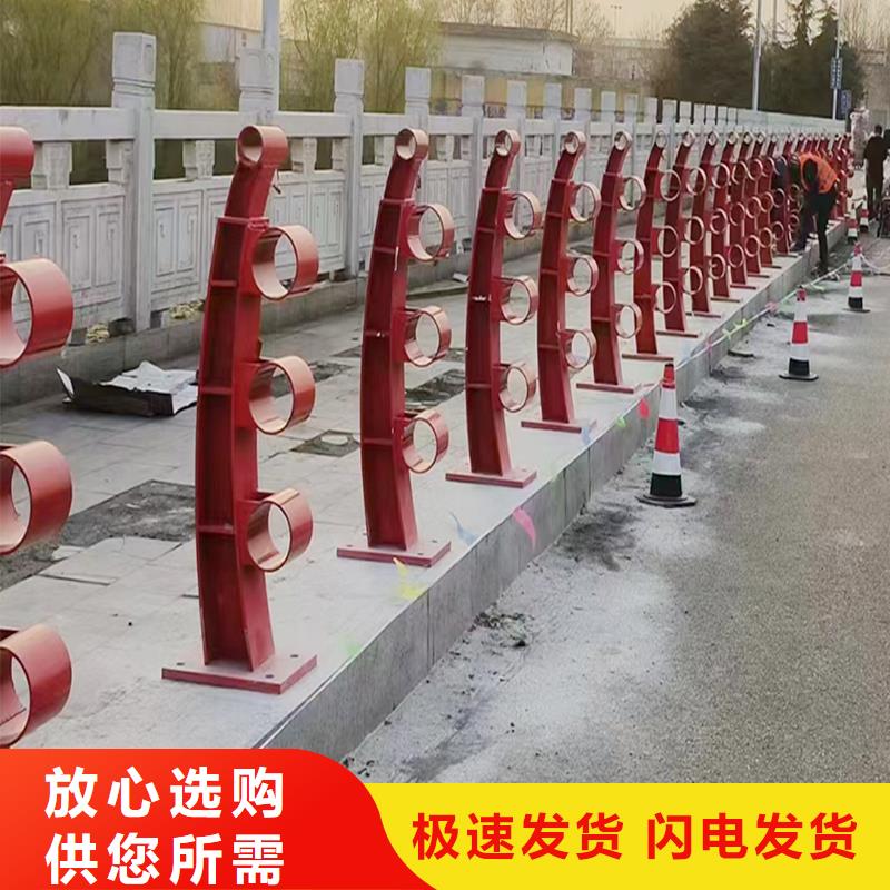 道路燈光護(hù)欄應(yīng)用廣泛當(dāng)?shù)亟?jīng)銷商