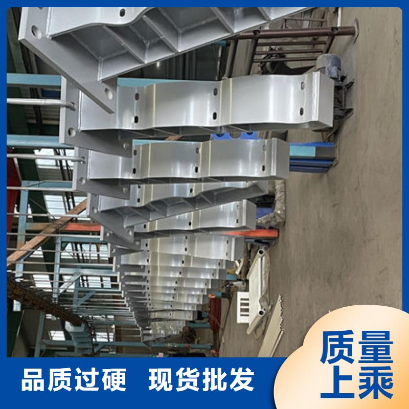 304不銹鋼碳素鋼復(fù)合管護(hù)欄實(shí)體廠家大量現(xiàn)貨您想要的我們都有