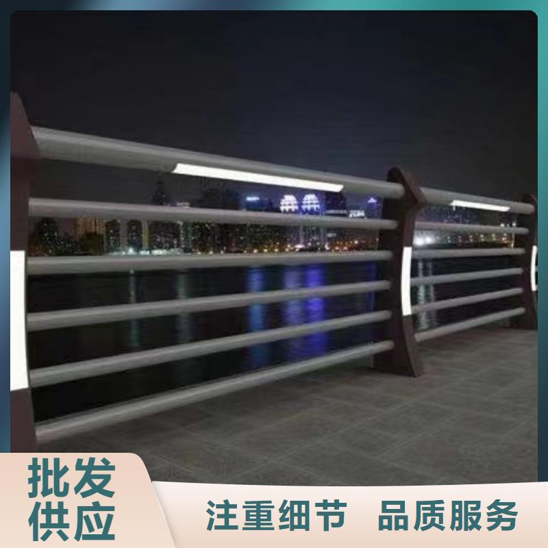 有現(xiàn)貨的機(jī)非防撞護(hù)欄供應(yīng)商大量現(xiàn)貨供應(yīng)