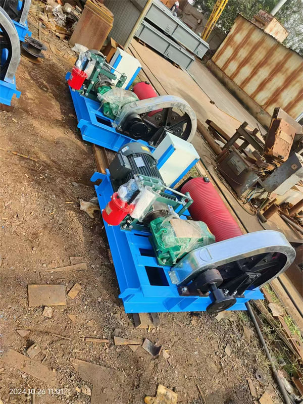 卷?yè)P(yáng)式啟閉機(jī)移動(dòng)卷?yè)P(yáng)啟閉機(jī)閃電發(fā)貨