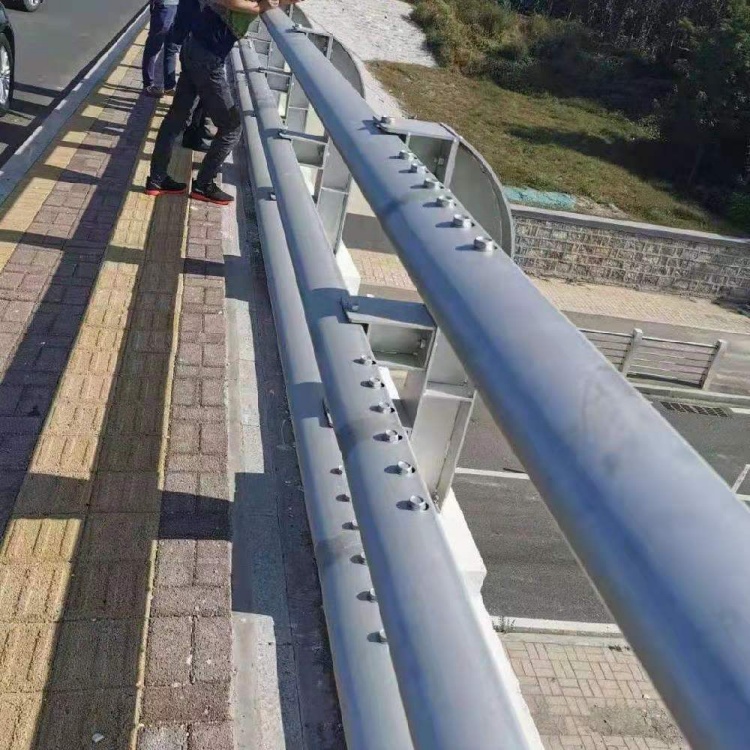 橋梁護欄立柱