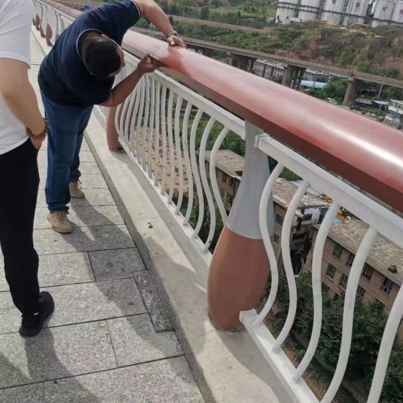鋁合金護(hù)欄就近發(fā)貨