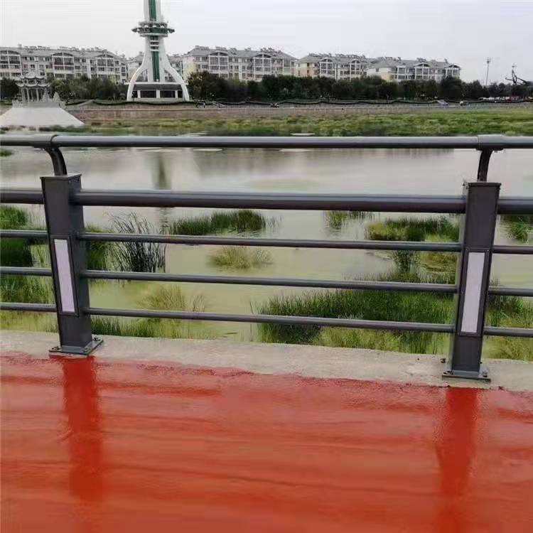 燈光護欄口碑好實力強規格齊全
