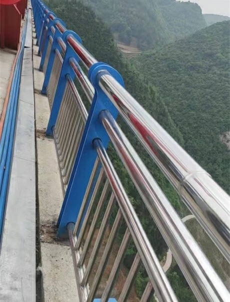 商洛鋁合金欄桿歡迎詢價