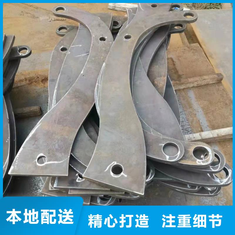 湖北十堰不銹鋼復(fù)合管隔離護(hù)欄使用時長長