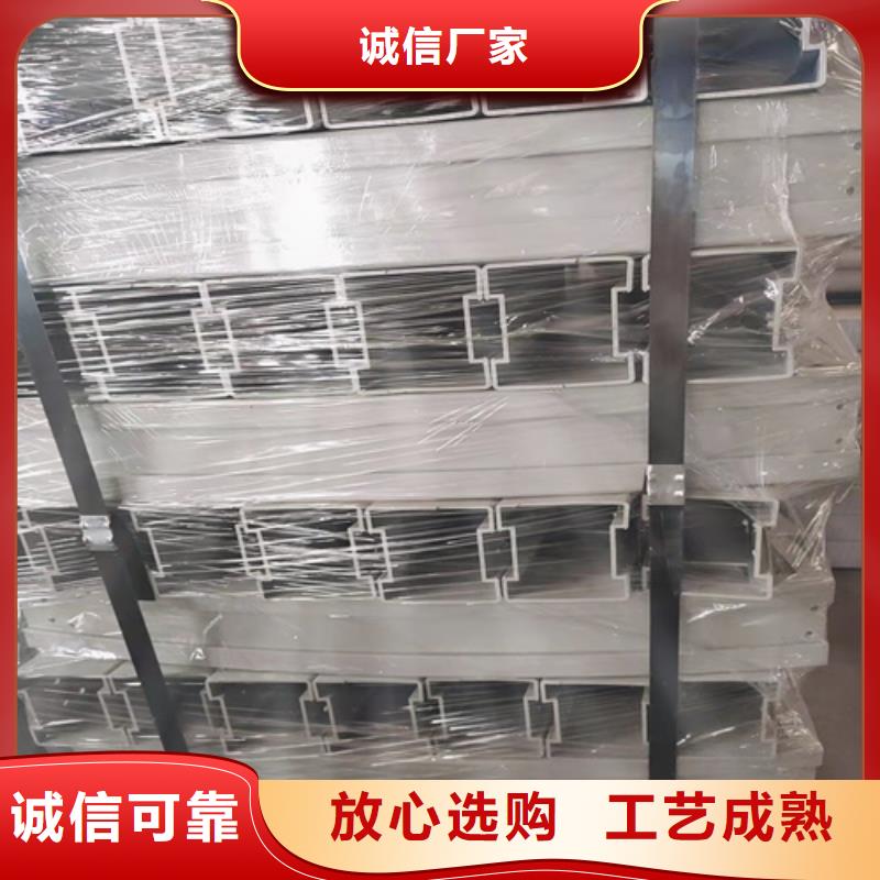 無錫公路防撞護(hù)欄質(zhì)量上乘