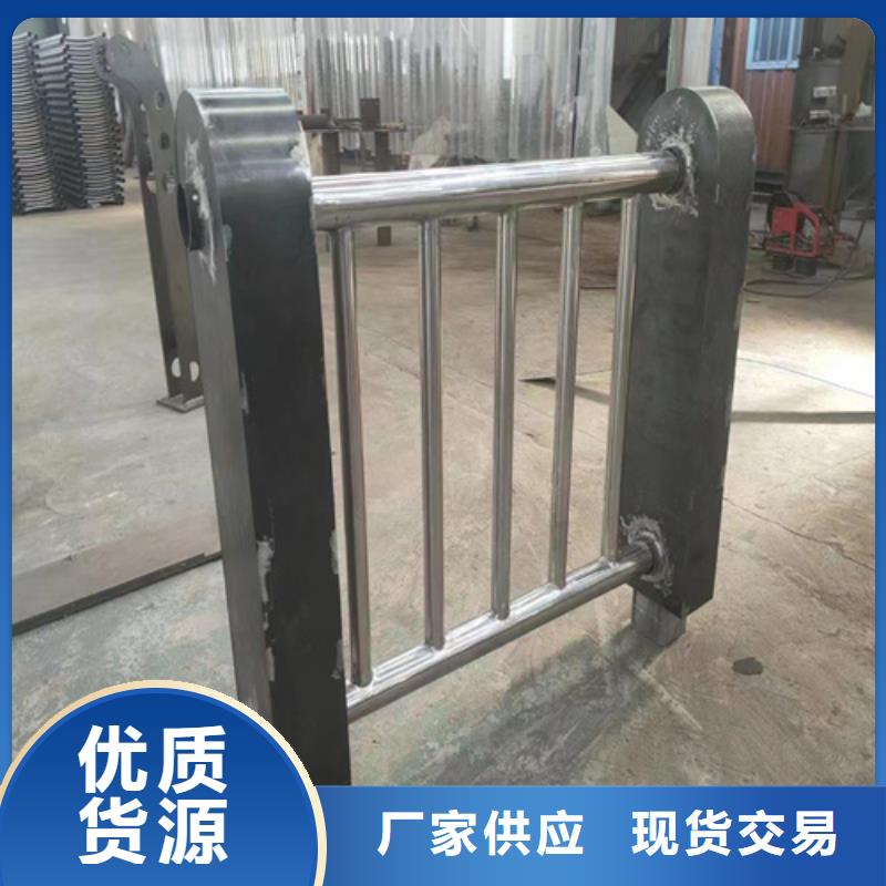 公路橋梁防撞護(hù)欄廠家-交期短服務(wù)至上
