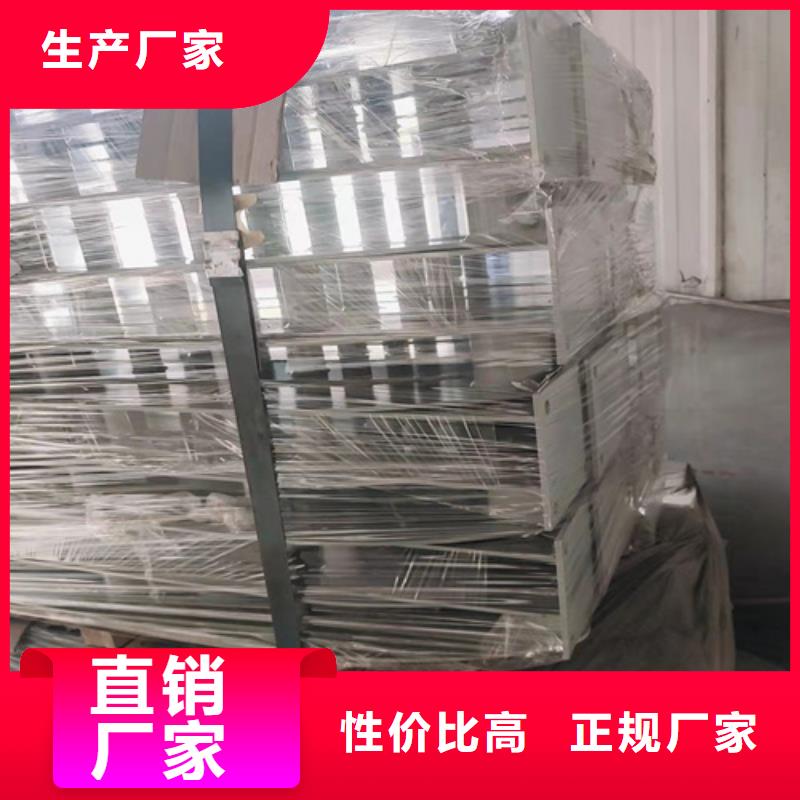 河邊河道護欄合格才出廠重信譽廠家
