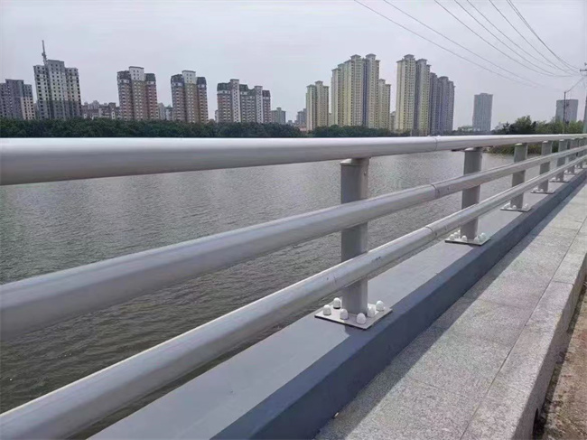 不銹鋼復合管護欄可發樣品支持定制