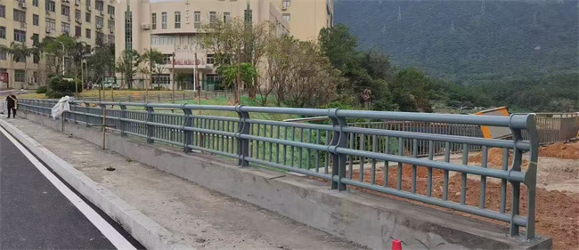 東陽橋梁不銹鋼欄桿