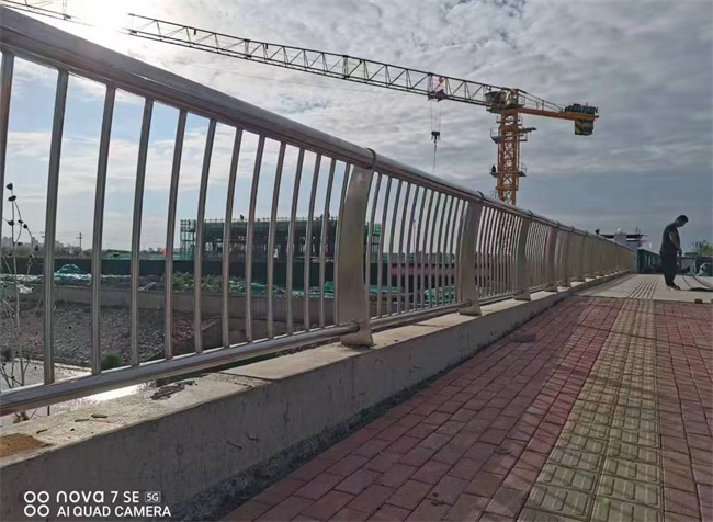 护栏质检合格发货