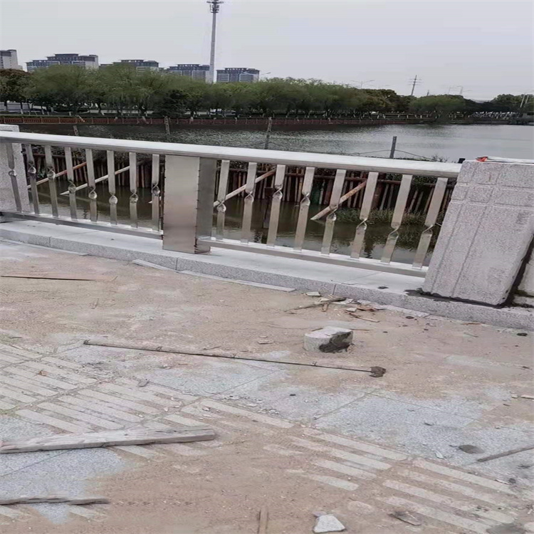 河道燈光護欄在線咨詢真誠合作