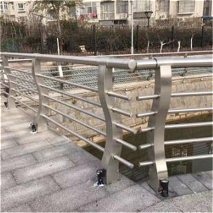 烏海河道景觀護欄燈光質量優
