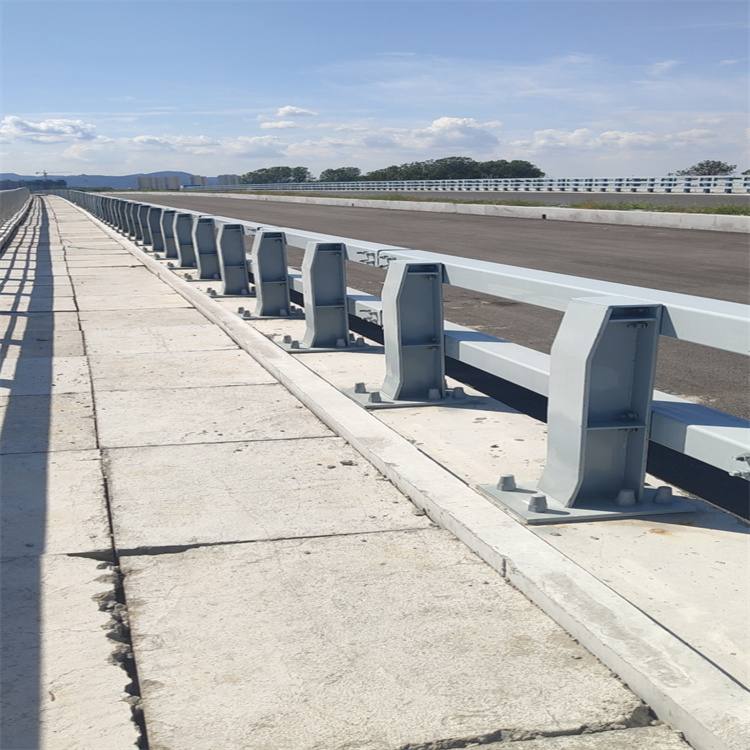 商洛河道景觀護欄護欄免費設計