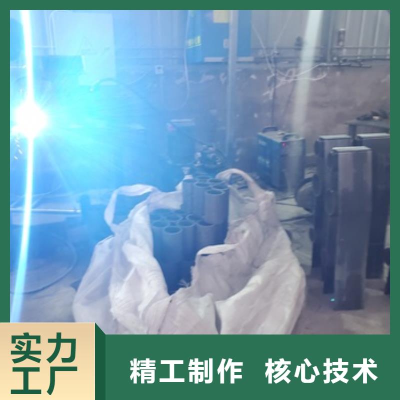 濟(jì)源市庫(kù)存充足的不銹鋼碳素鋼復(fù)合管護(hù)欄批發(fā)商源頭廠家經(jīng)驗(yàn)豐富