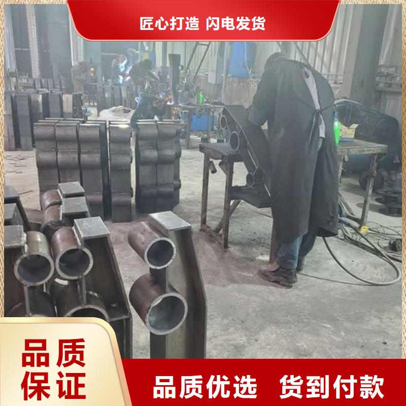 樂東縣人行道天橋燈光護欄-鑫潤通不銹鋼制品有限公司