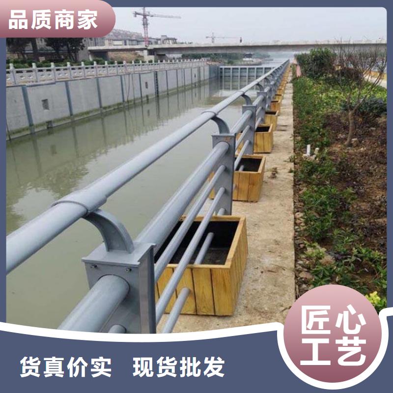 不銹鋼復合管、不銹鋼復合管價格當?shù)毓?></div>
                <h3>不銹鋼復合管、不銹鋼復合管價格當?shù)毓?/h3></a>
            </li>
			            <li>
              <a href=