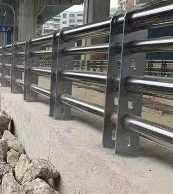橋梁護欄不用M型防撞護欄產地貨源
