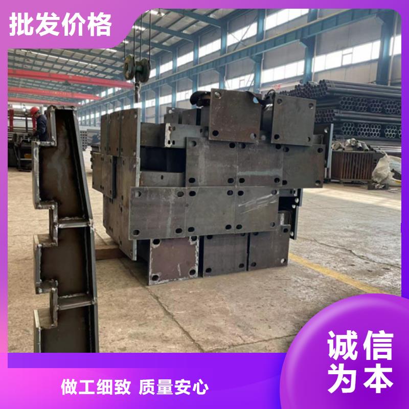 自貢橋梁不銹鋼防撞護欄足量供應