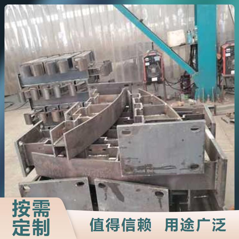洛陽201不銹鋼碳素鋼復合管欄桿產地貨源