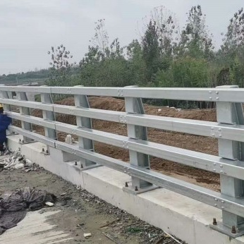 道路安全护栏厂家定做