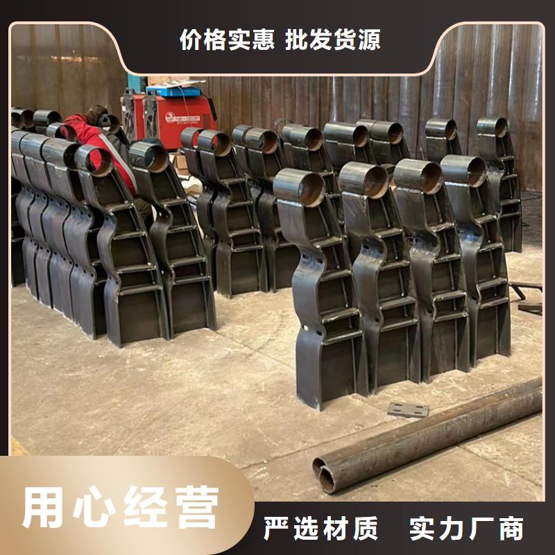 公路防撞護欄大量供應海量庫存