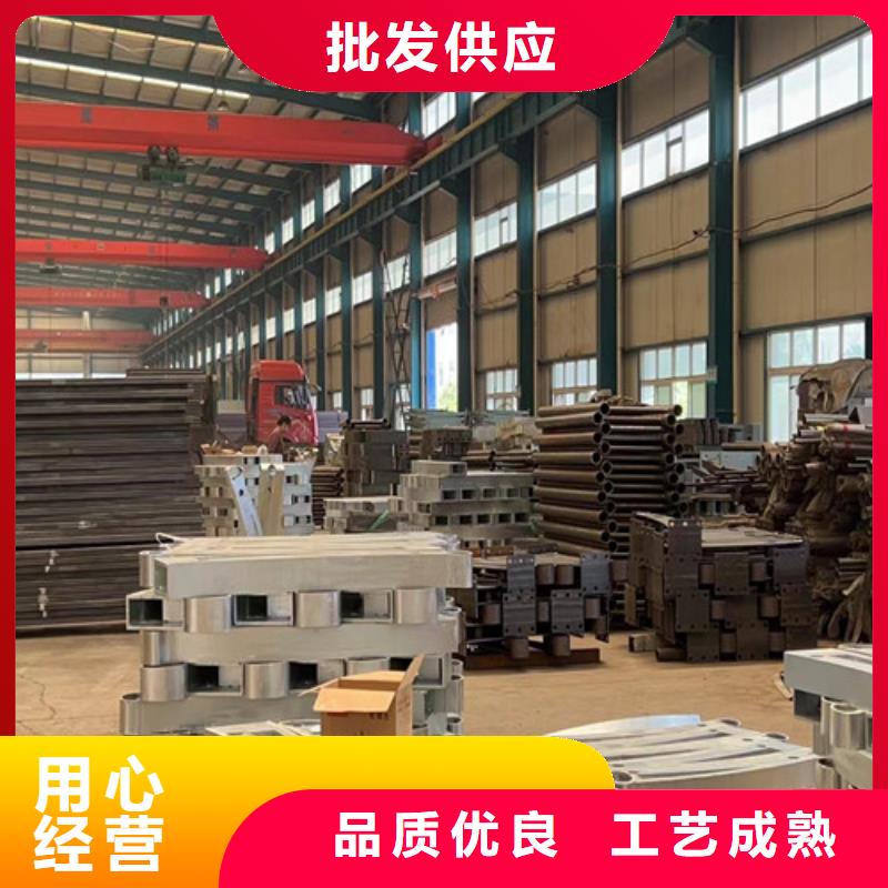 西藏304不銹鋼碳素鋼復合管護欄批發零售-定做_聚晟護欄制造有限公司