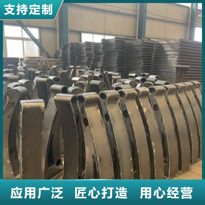 道路護(hù)欄_燈光防撞護(hù)欄工廠采購(gòu)當(dāng)?shù)厣a(chǎn)商
