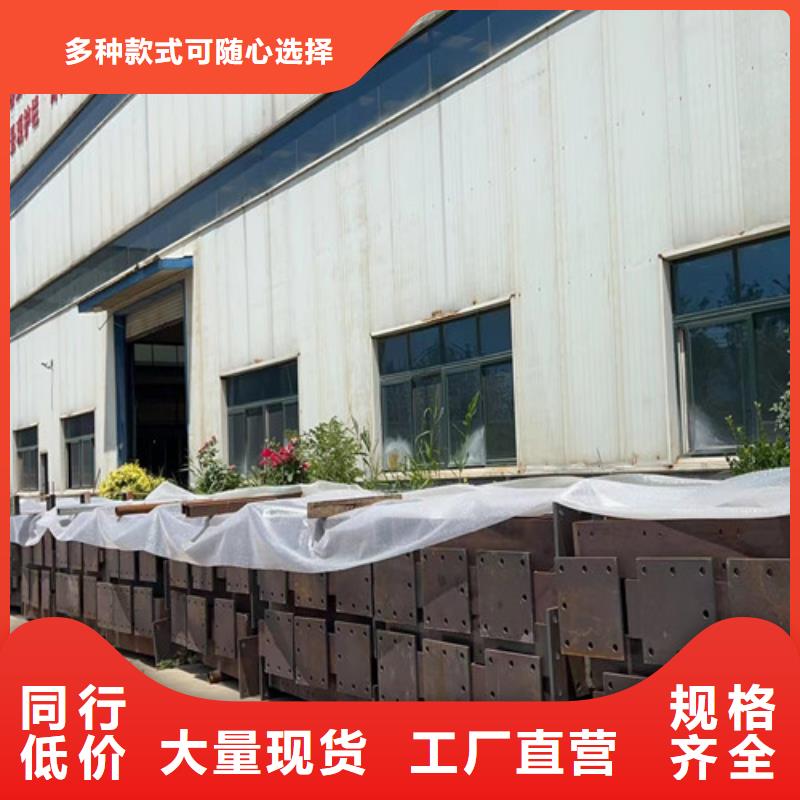 道路護(hù)欄LED防護(hù)欄桿您想要的我們都有現(xiàn)貨充足