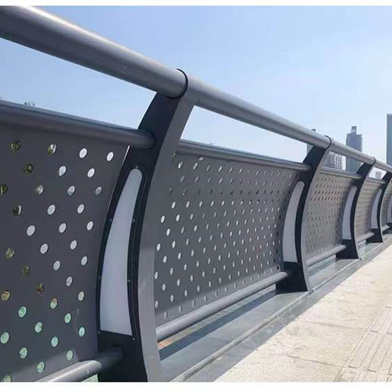 護欄-【交通護欄】廠家工藝先進