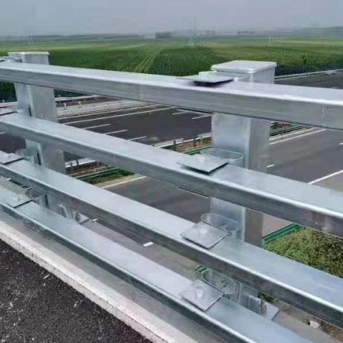【護欄河道護欄欄桿好貨直銷】當地生產商