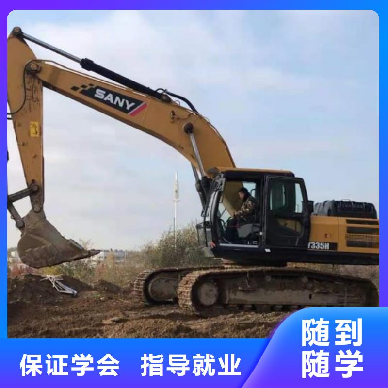 河北張家口市下花園鉤機(jī)技校哪家強(qiáng)虎振技校