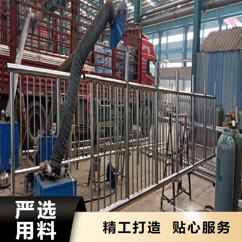 有現(xiàn)貨的畢節(jié)大橋上的護(hù)欄廠家