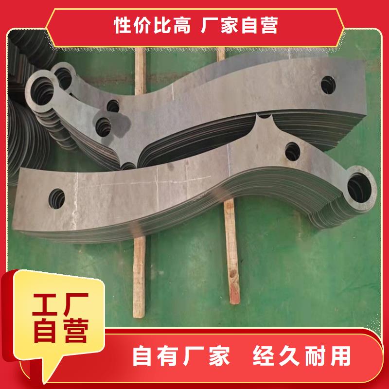 張家口市熱鍍鋅噴塑防撞鋼管護欄護欄價格