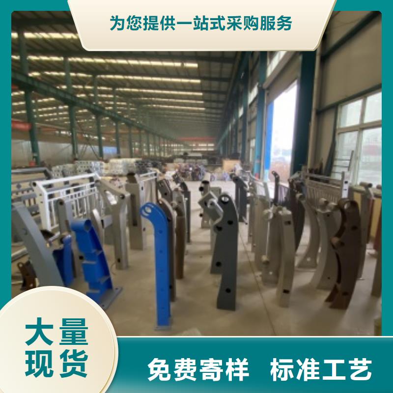 橋梁護(hù)欄LED防護(hù)欄桿服務(wù)始終如一當(dāng)?shù)亟?jīng)銷商