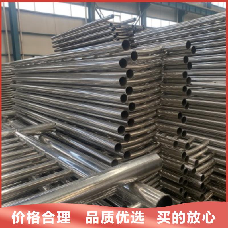 橋梁防撞護(hù)欄桿多種規(guī)格任您選擇專業(yè)生產(chǎn)團(tuán)隊(duì)