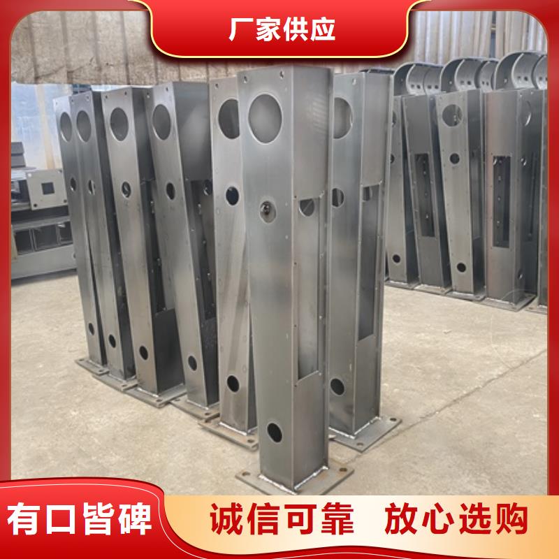 仲巴縣公園防撞護(hù)欄深受客戶好評(píng)廠家擁有先進(jìn)的設(shè)備