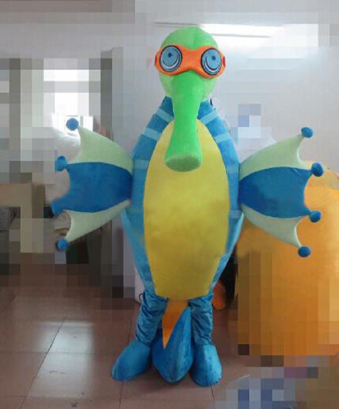 行走人偶服裝定制廠家,毛絨玩偶服質地良