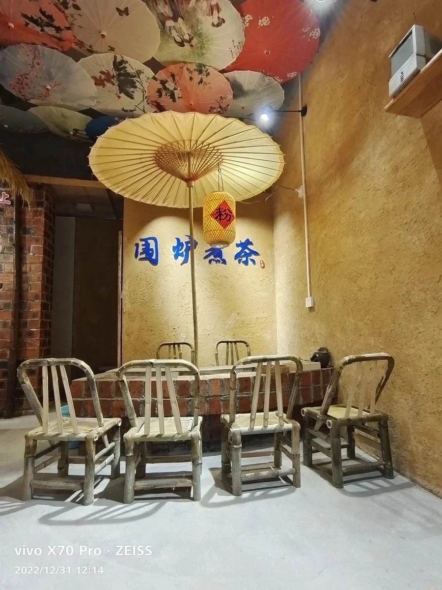 仿夯土稻草漆，藝術(shù)涂料廠家，農(nóng)家小院改造，稻草漆源頭工廠