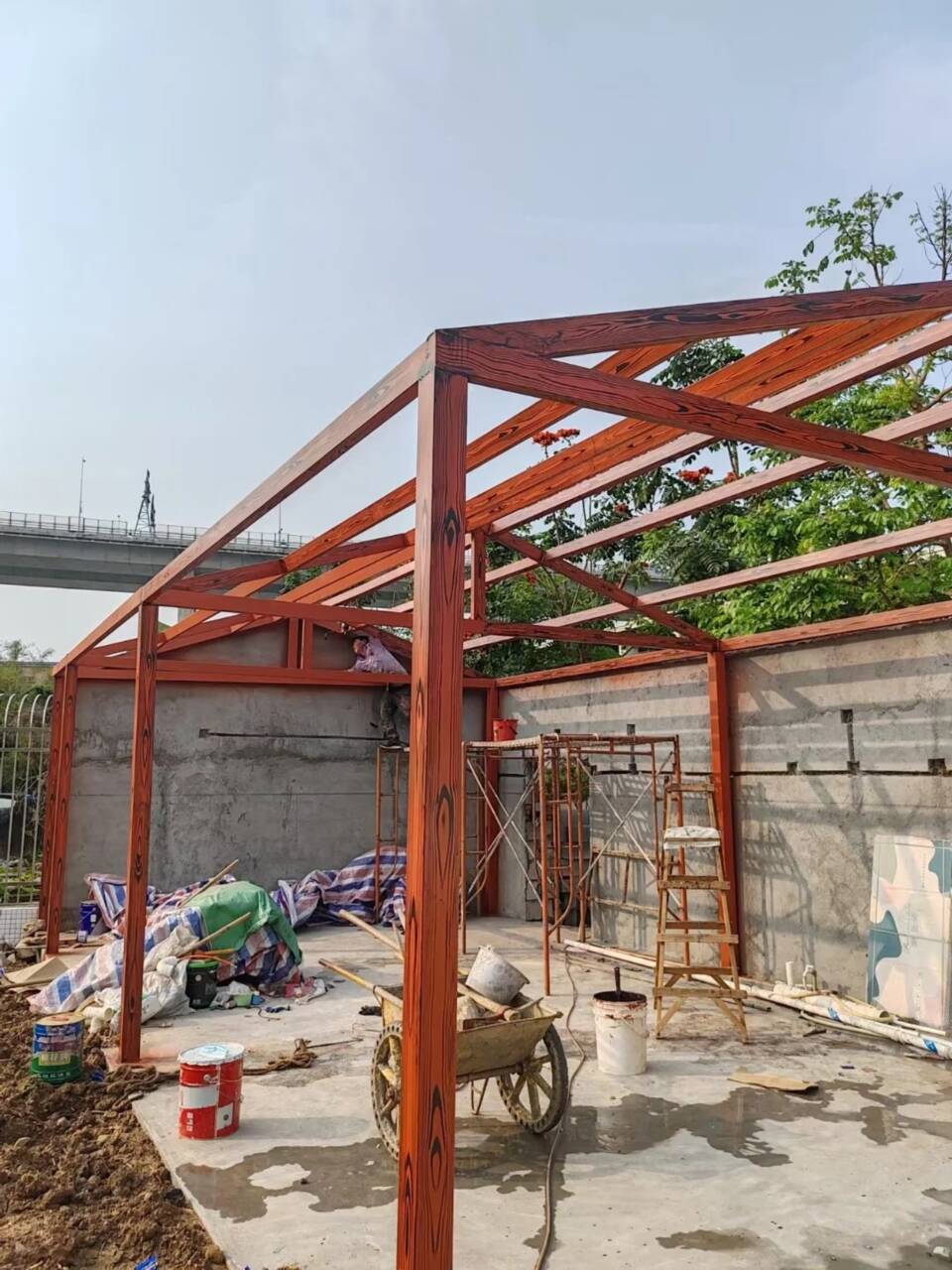 不銹鋼仿木紋漆全包施工多少錢東方市