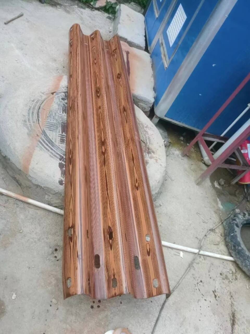 不銹鋼仿木紋漆，長廊花架木紋漆，水性木紋漆全包施工價格