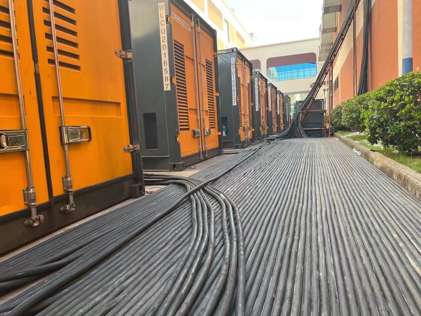 出租100KW發(fā)電機（出租100KW發(fā)電機）應急發(fā)電車UPS電源出租同城制造商