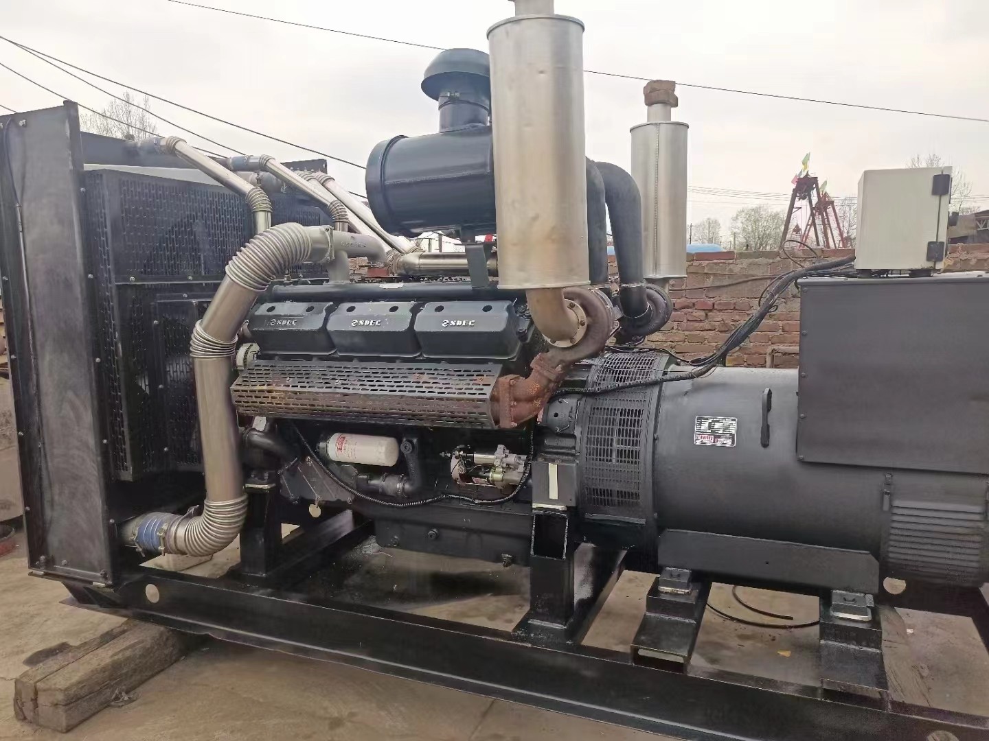 200KW發電機出租租賃400KW發電機電纜線出租UPS電源出租500kw發電機租賃遵守合同