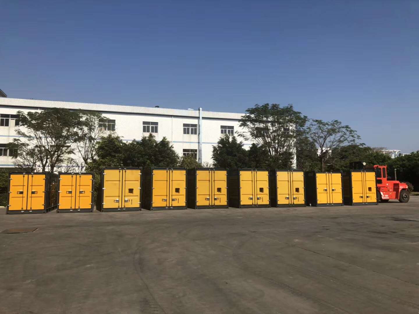 200KW發電機出租租賃400KW發電機電纜線出租UPS電源出租500kw發電機租賃多年行業經驗